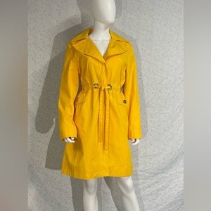 Micheal Kors spring yellow coat with tie waste